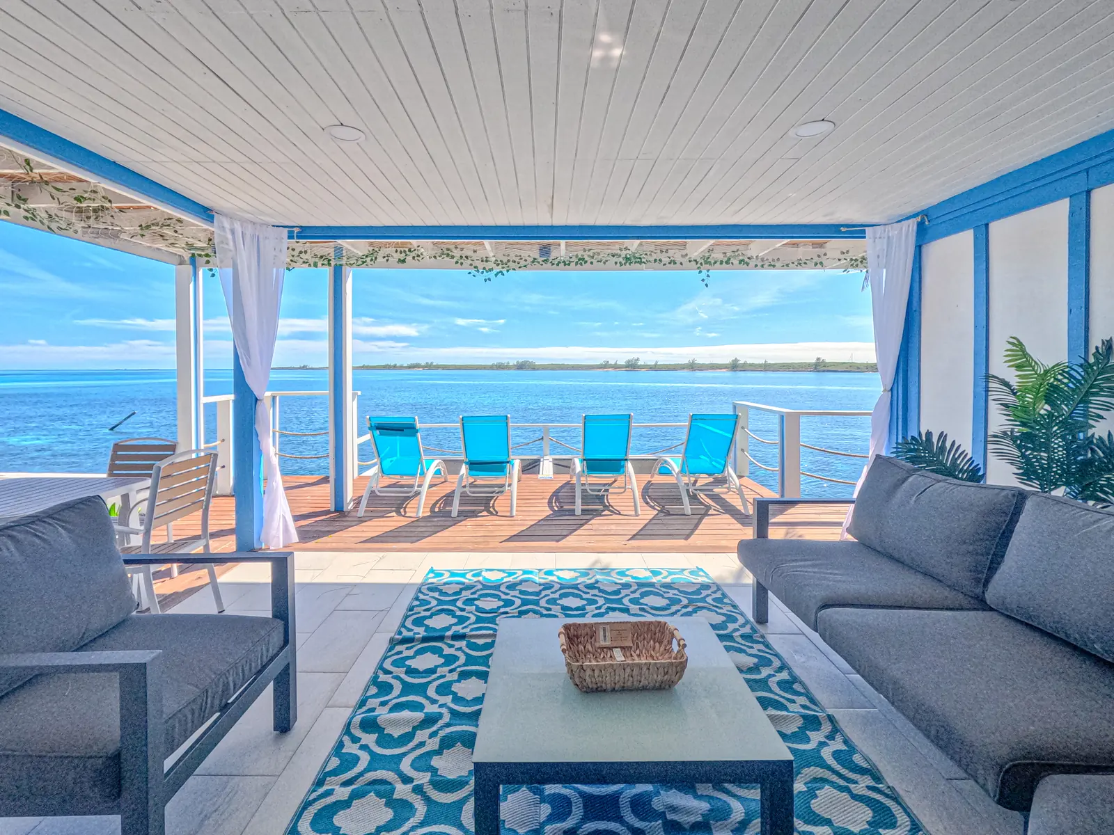 Shade, sofas and nowhere else to be.
